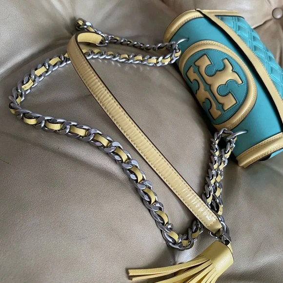 Tory Burch Fleming Quilted Patent Leather Convertible Shoulder Bag - Picture 11 of 15